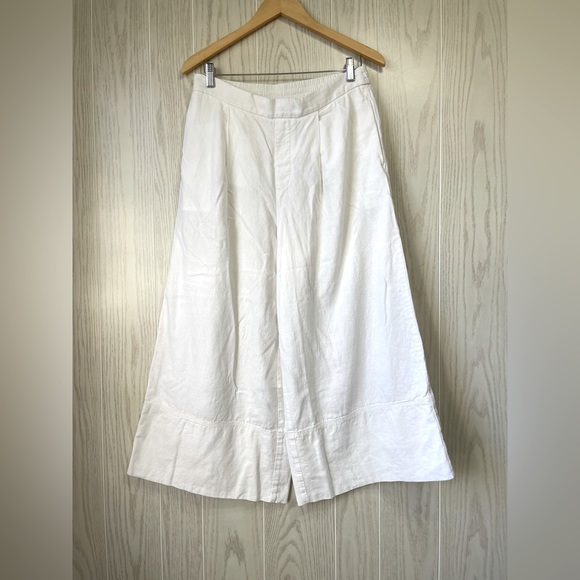 Banana Republic Pants - Banana Republic Wide Legged Cropped White Linen Pants Size M EUC